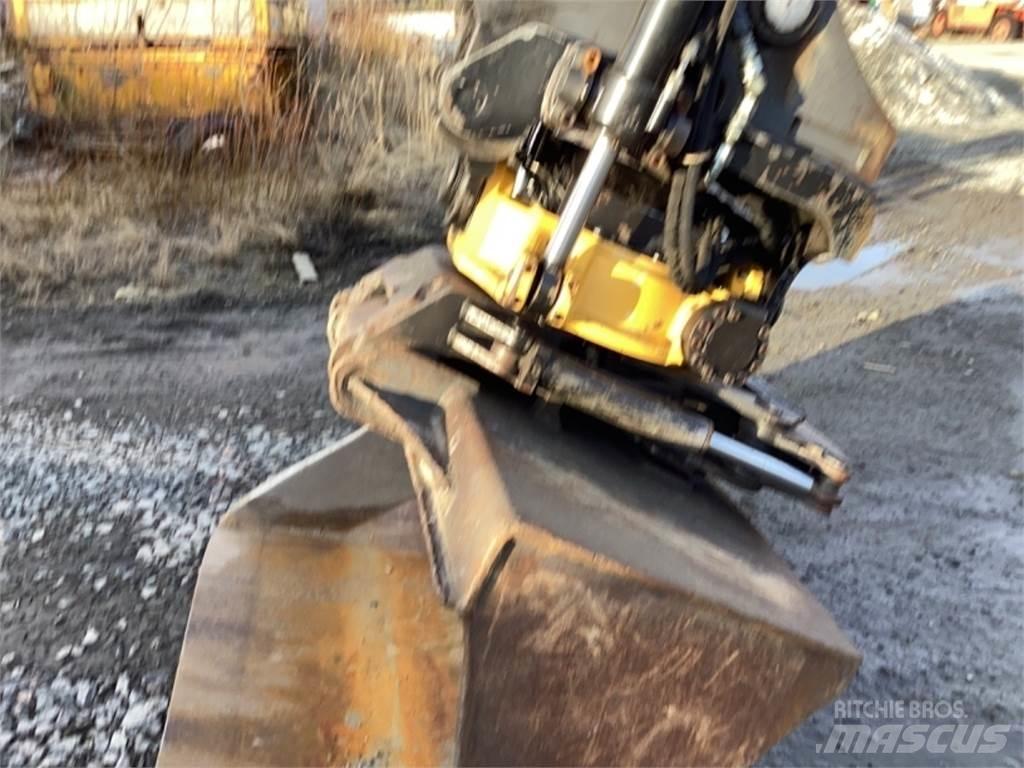 Doosan DX235 LCR Pásové rýpadlá