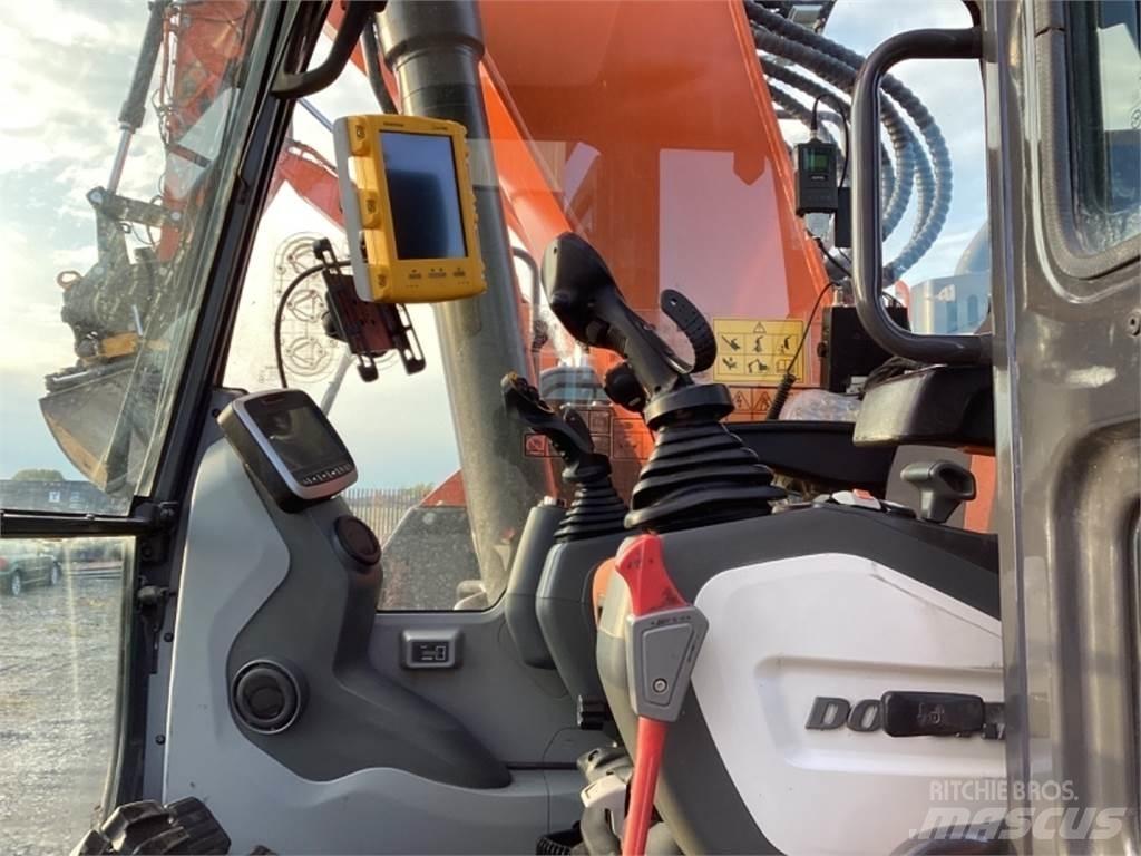 Doosan DX235 LCR Pásové rýpadlá