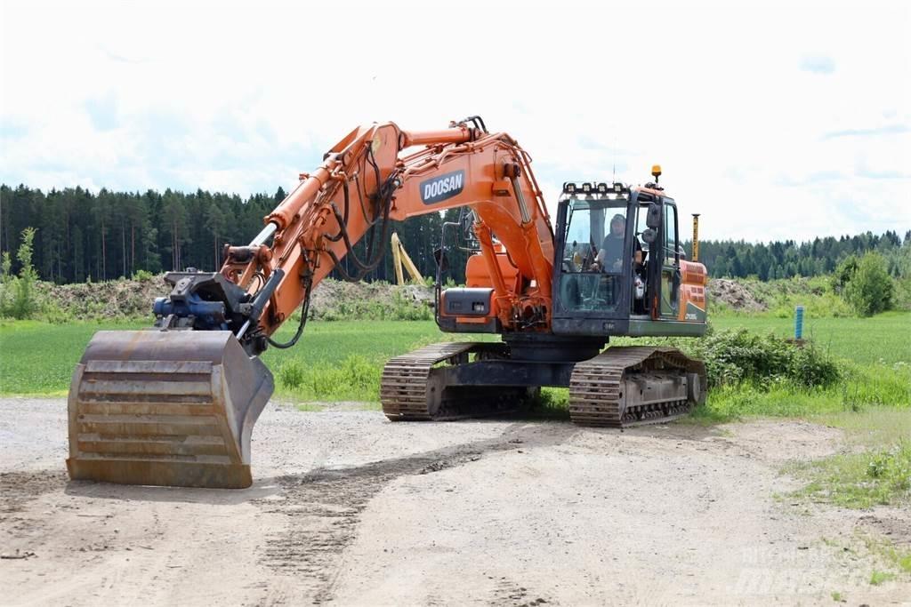 Doosan DX255 LC - 3 Pásové rýpadlá