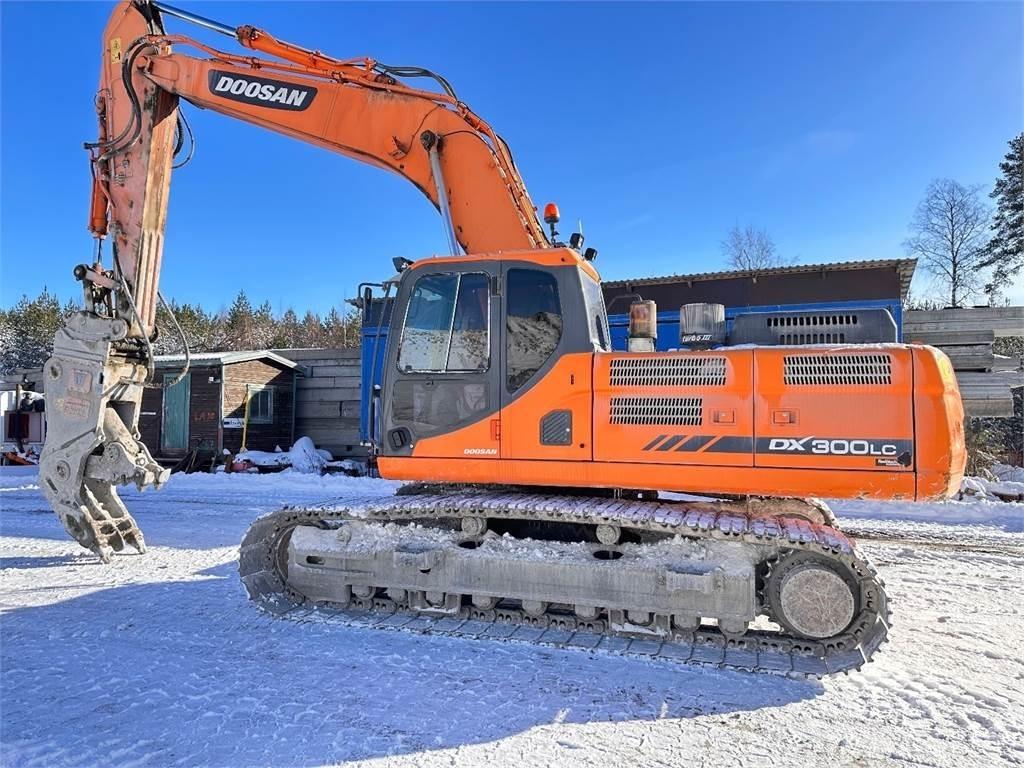 Doosan DX300 LC-3 Pásové rýpadlá