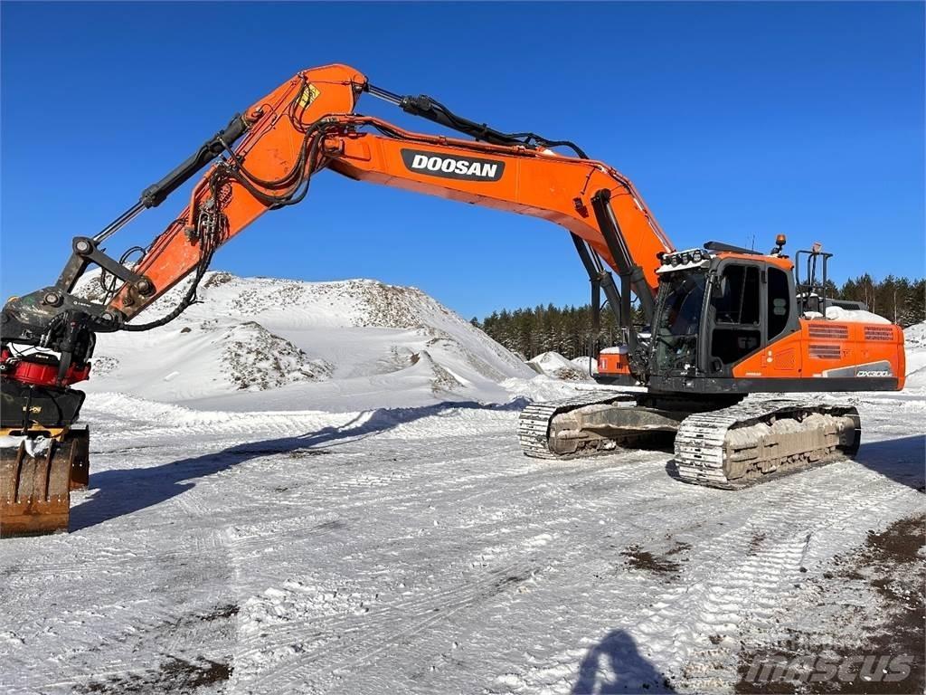 Doosan DX300 LC-5 Pásové rýpadlá