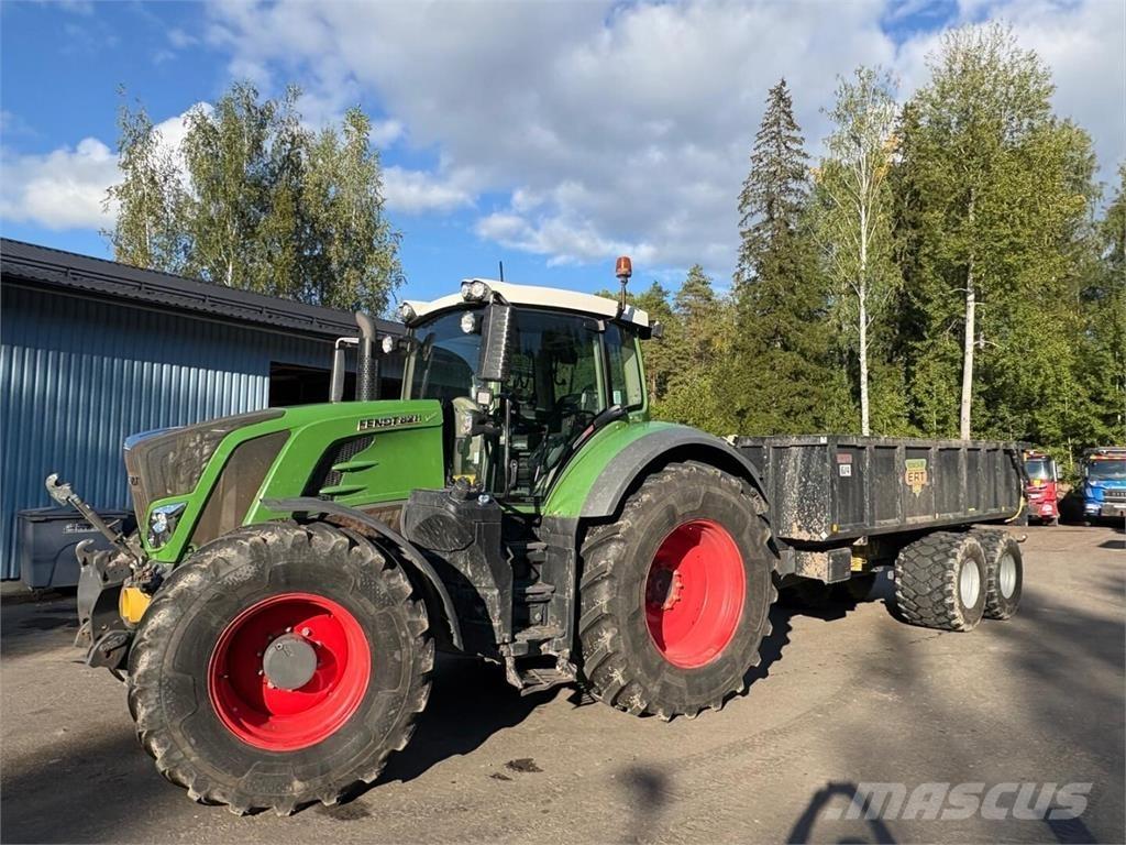 Fendt 828 Vario Traktory