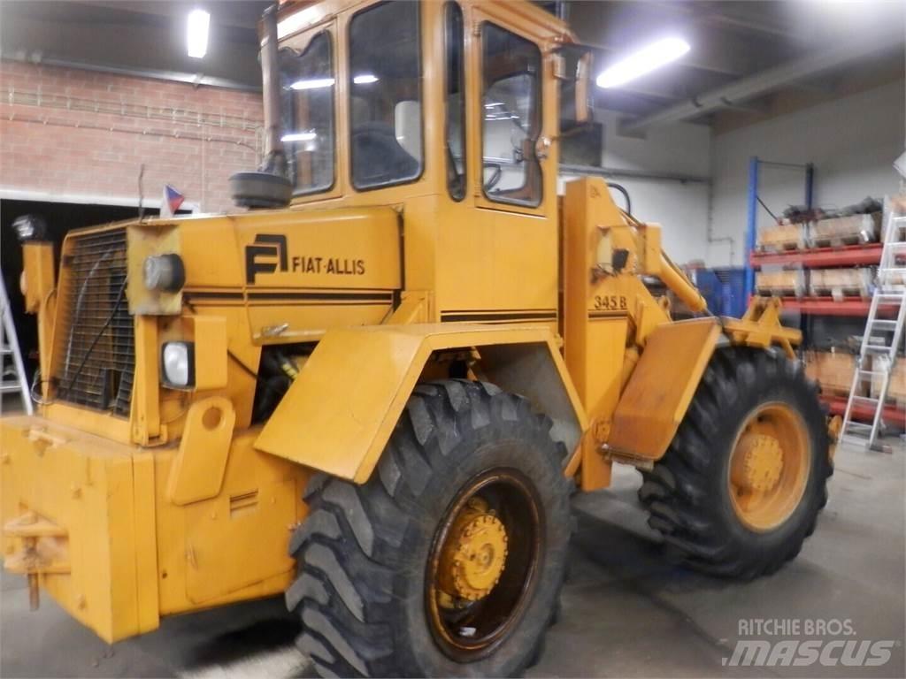 Fiat-Allis 345 B Kolesové nakladače