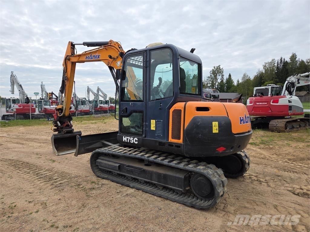 Hanix H75C Midi rýpadlá 7 t - 12 t