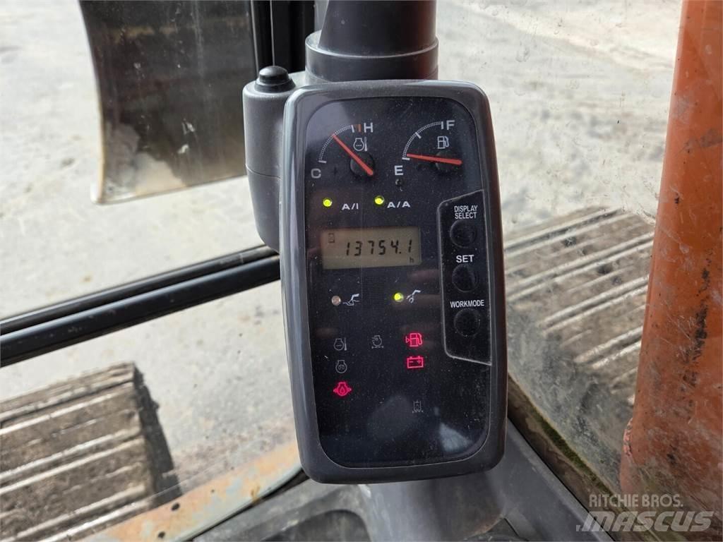 Hitachi ZX180 LC Pásové rýpadlá