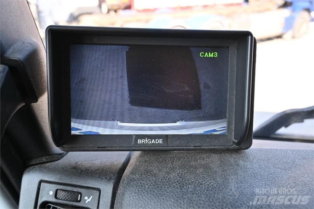 Iveco 140E Skriňová nadstavba