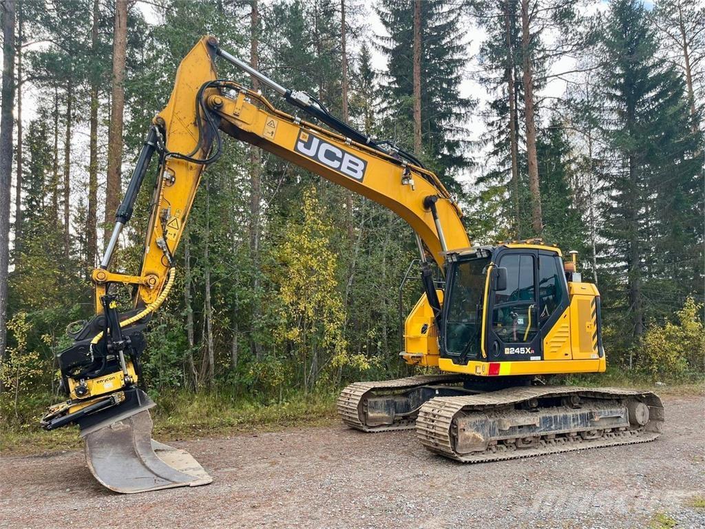 JCB 245XR Pásové rýpadlá