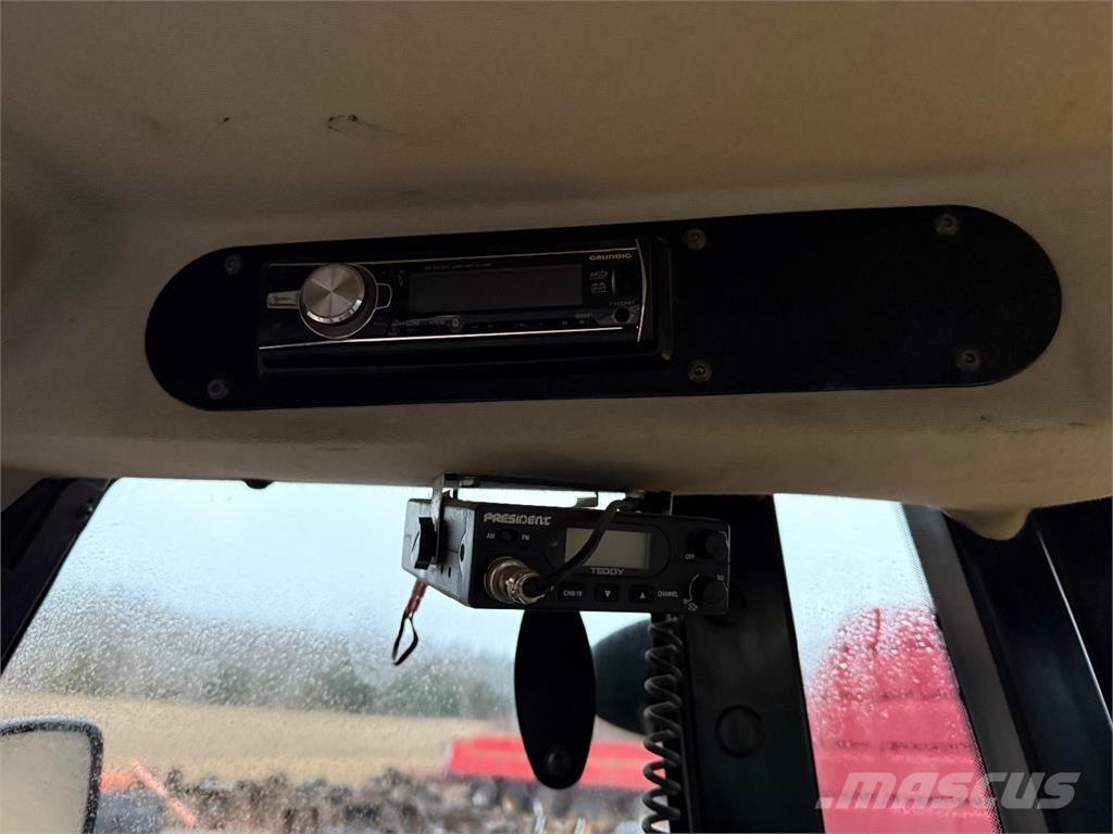 JCB 409 Kolesové nakladače