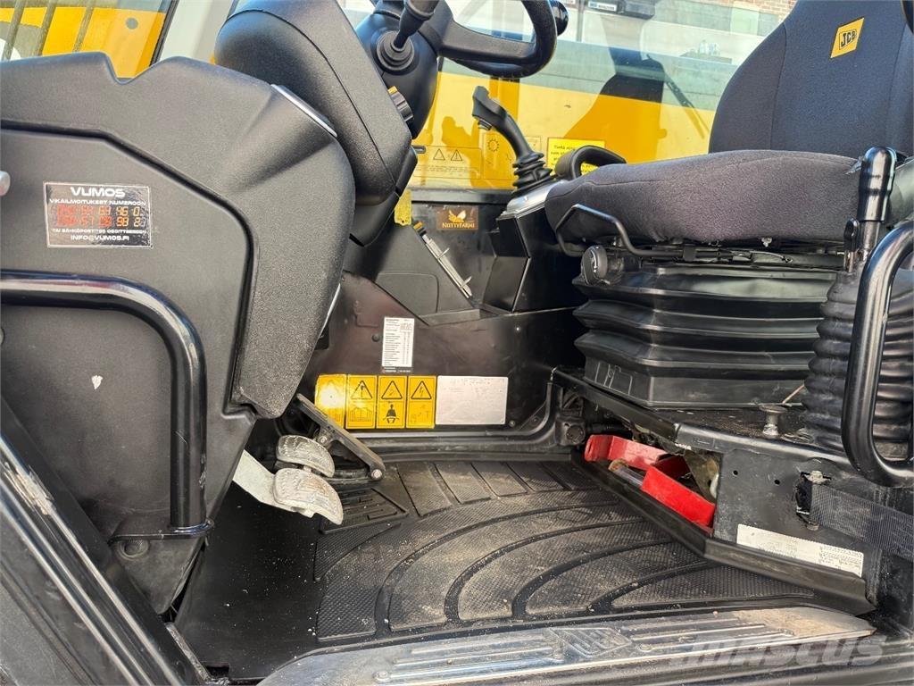 JCB 540-170 Teleskopické manipulátory