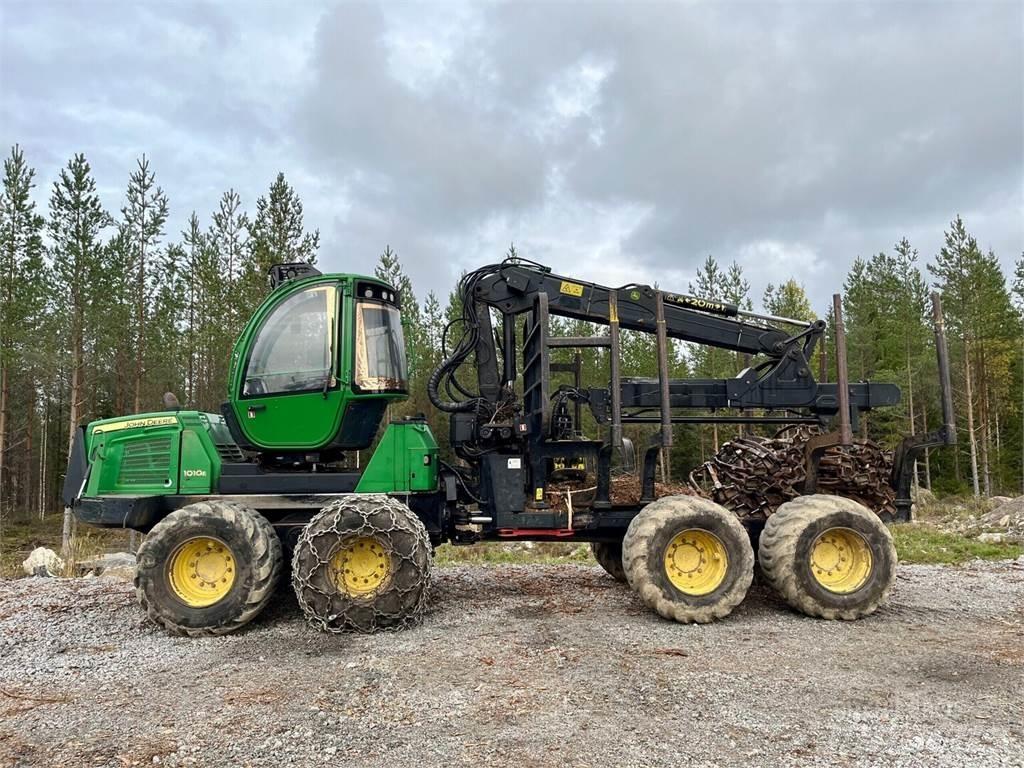 John Deere 1010E Lesné traktory