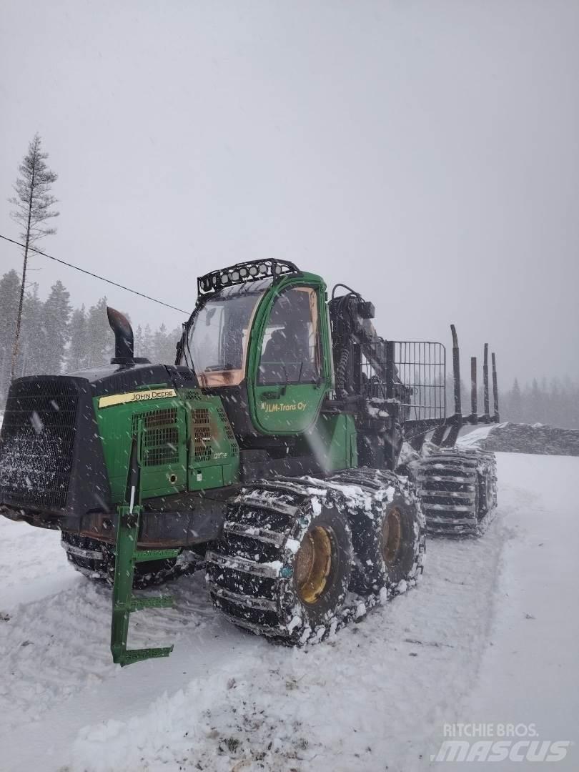John Deere 1210E Lesné traktory