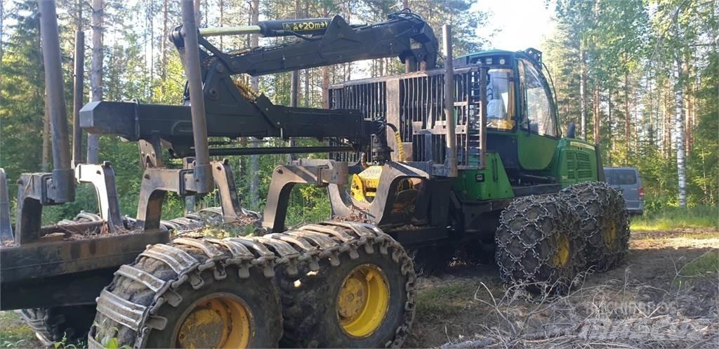 John Deere 1510 E Lesné traktory