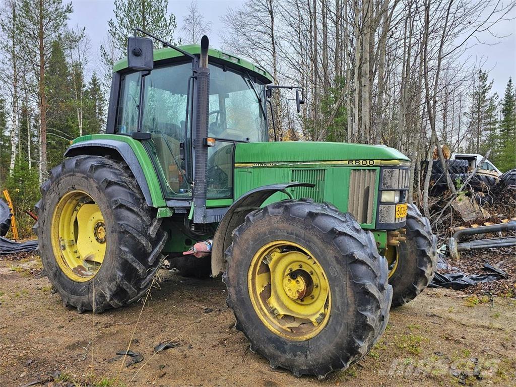 John Deere 6800 Traktory