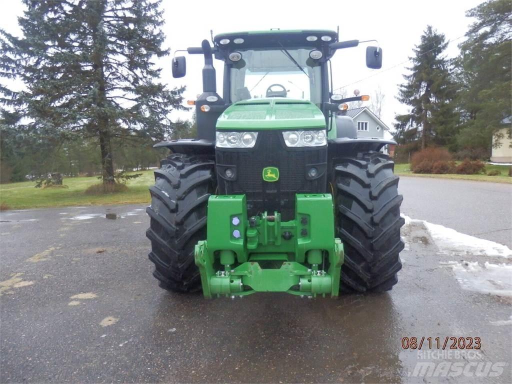 John Deere R8270 Traktory