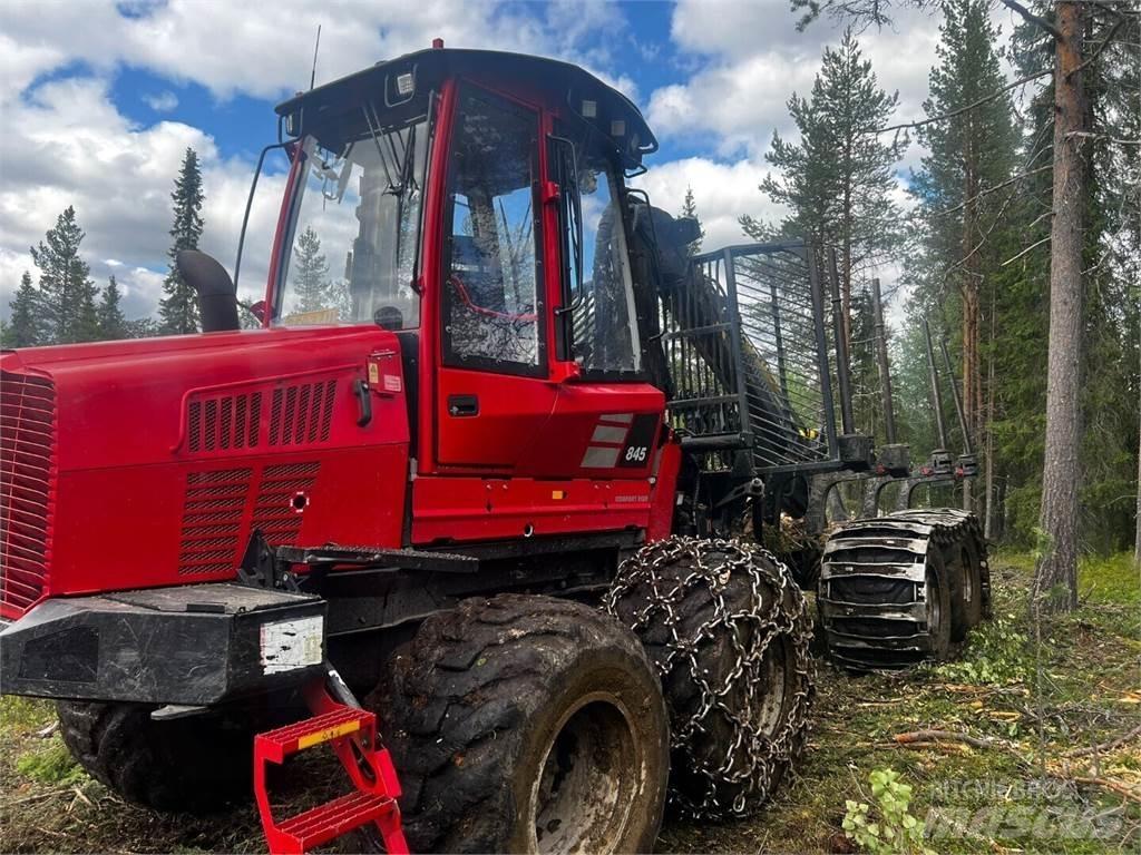 Komatsu 845 Lesné traktory