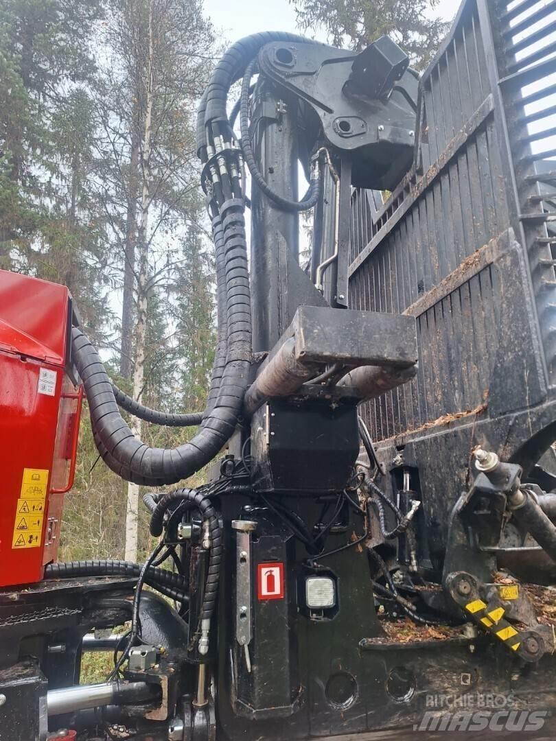 Komatsu 895 Lesné traktory
