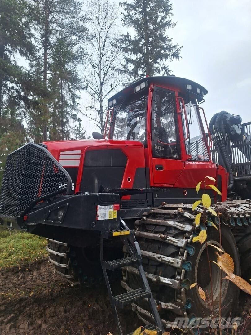 Komatsu 895 Lesné traktory