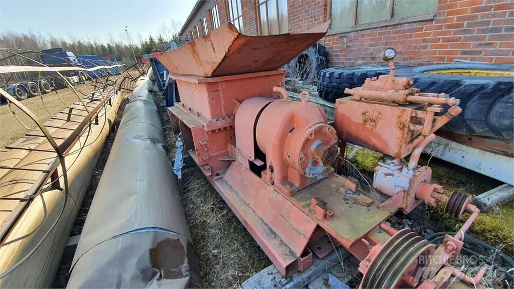  KUMERA murskain Manipulácia s materiálom - ostatné