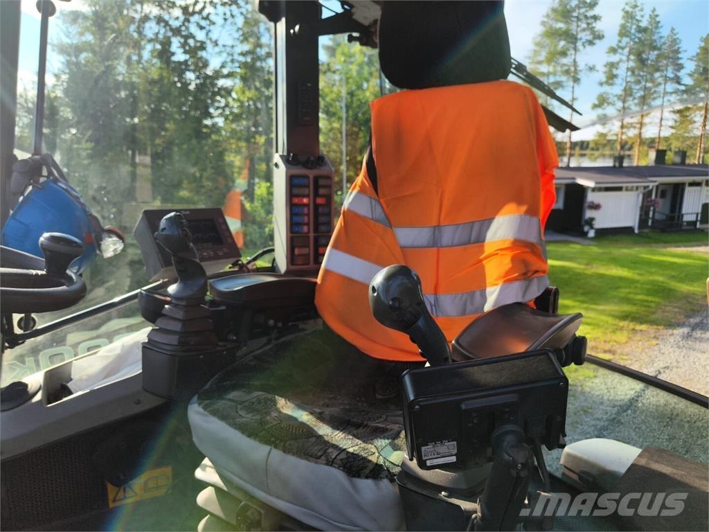 Lännen 8800 K Rýpadlo-nakladače