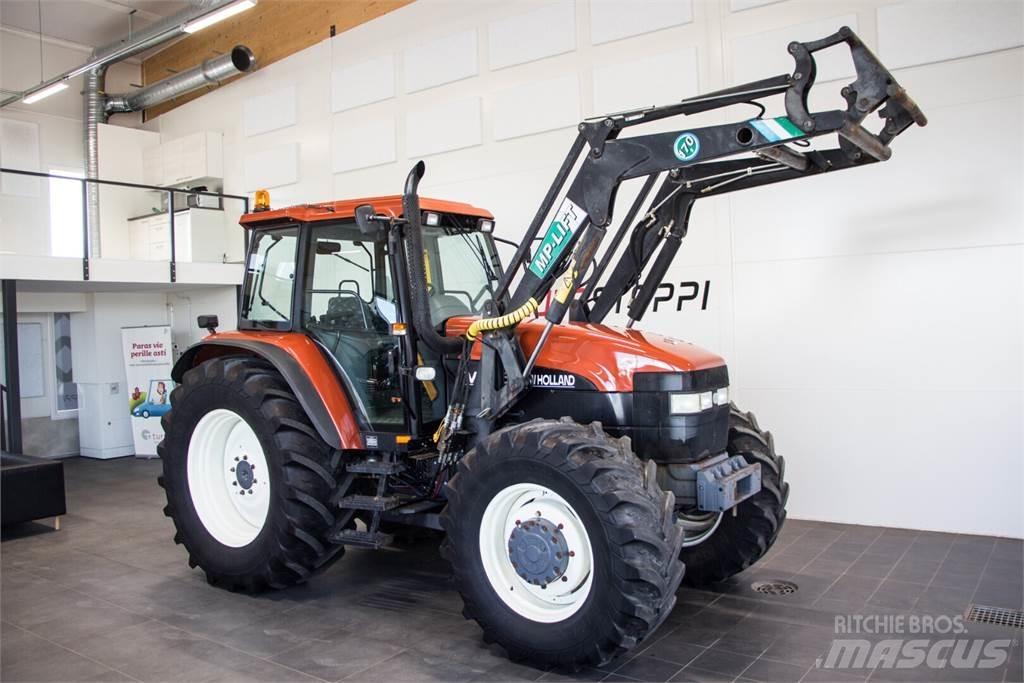 New Holland M135 Traktory