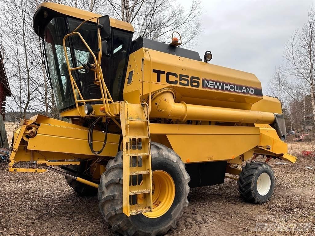 New Holland TC56 Kombinované zberacie stroje
