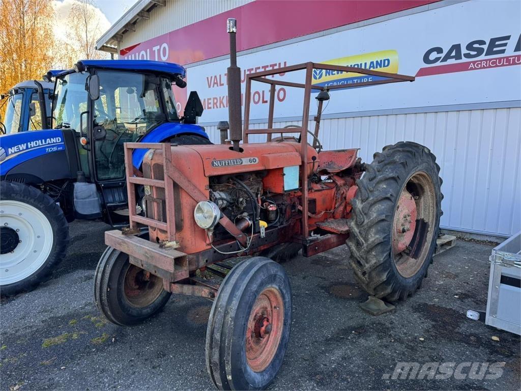 Nuffield 460 Traktory