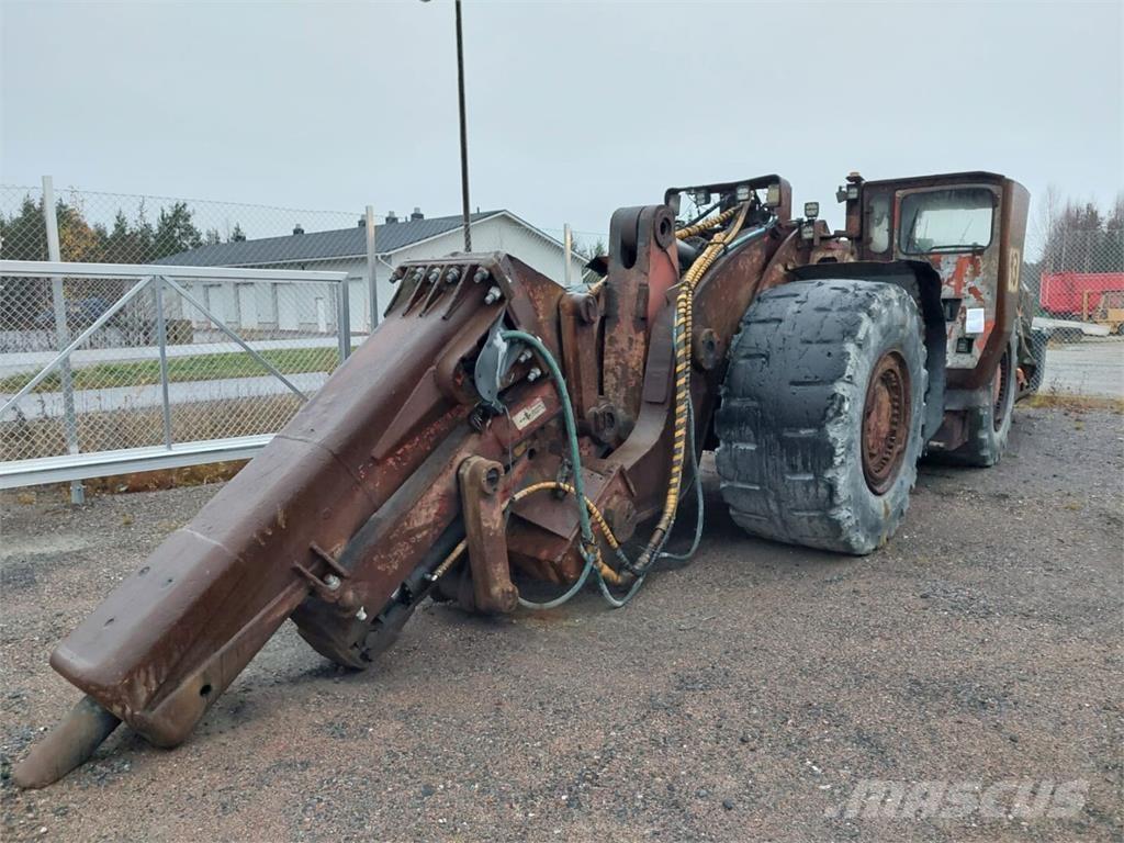 Sandvik TORO 0011 Kolesové nakladače