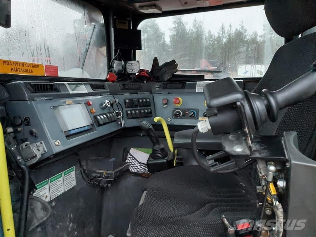 Sandvik TORO 621 Kolesové nakladače