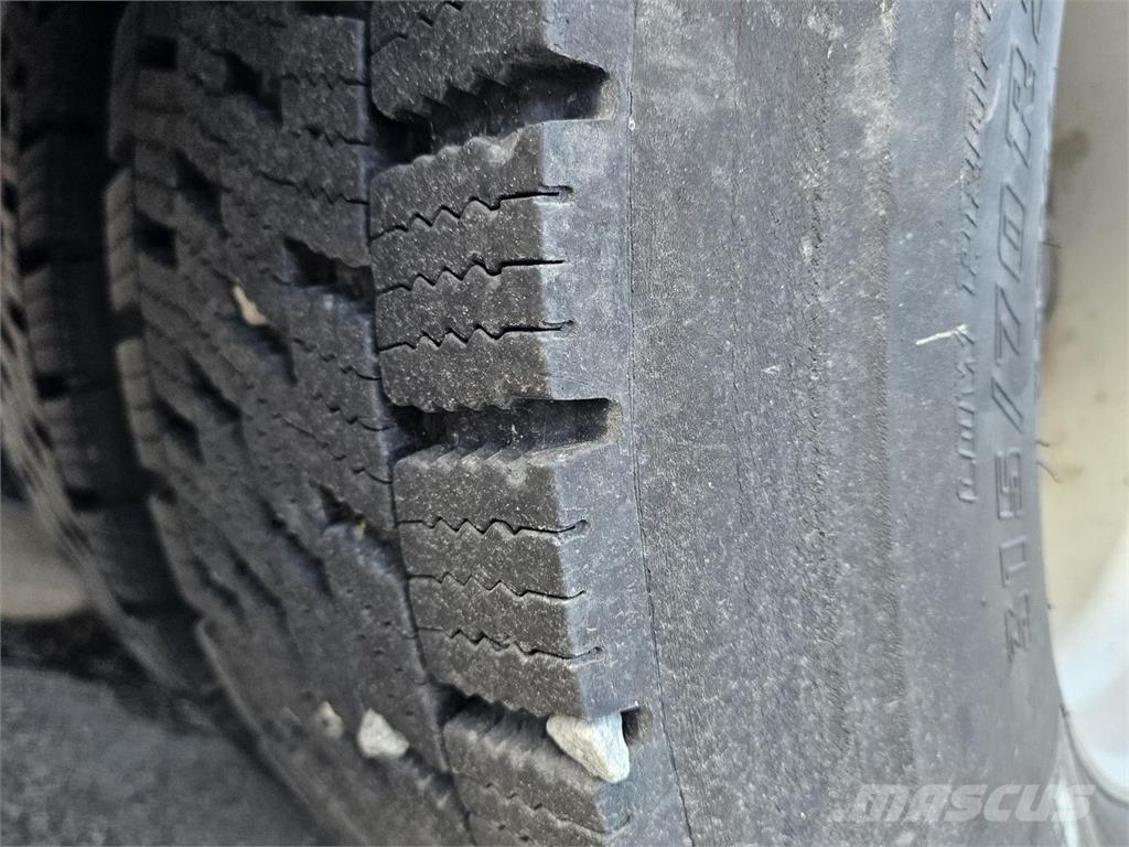 Scania 94L 4X2 Skriňová nadstavba