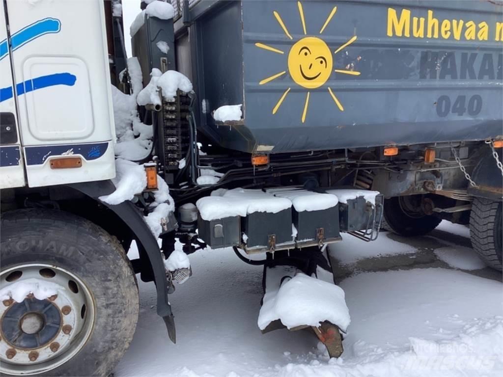 Sisu E 11 Komunálne / Multi-úžitkové vozidlá