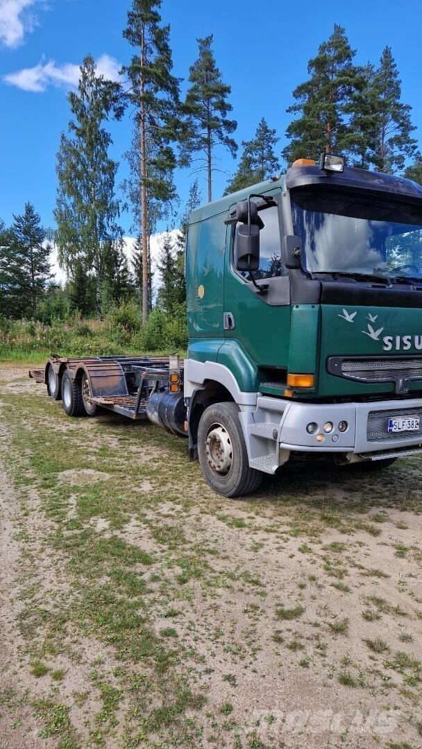 Sisu E12M Nákladní vozidlá na prepravu automobilov