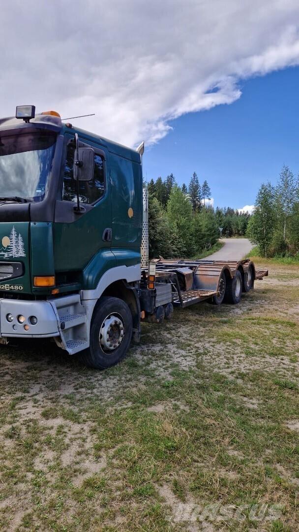 Sisu E12M Nákladní vozidlá na prepravu automobilov