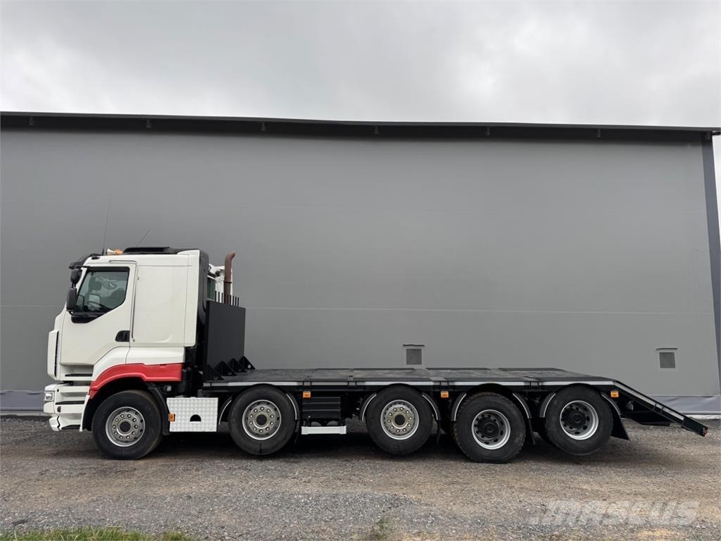 Sisu R500 10x4 Nákladné automobily na prepravu lesných strojov