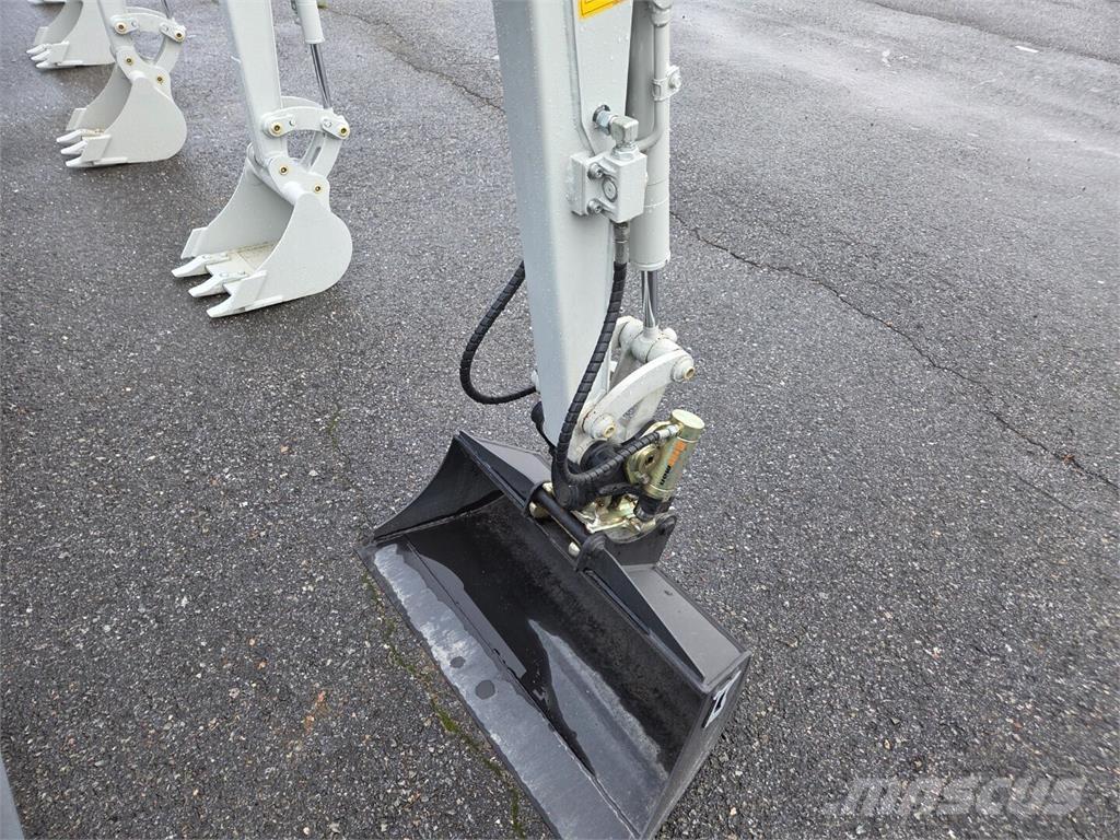 Takeuchi TB210R Mini rýpadlá < 7t