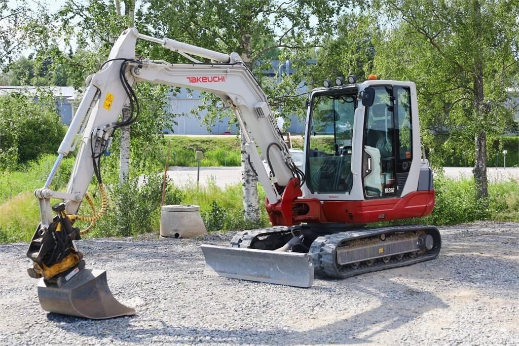 Takeuchi TB250 Mini rýpadlá < 7t