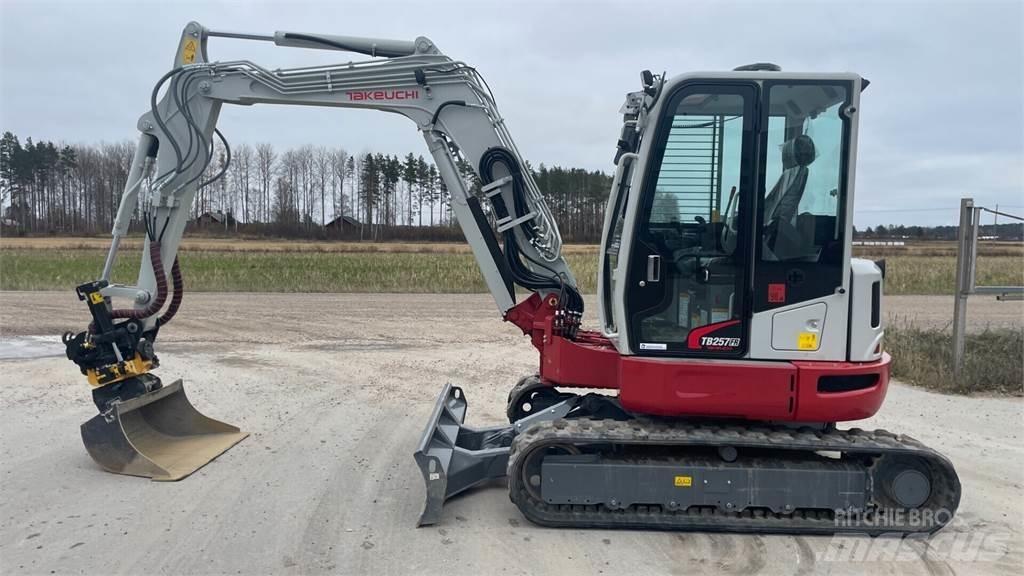 Takeuchi TB257FR Mini rýpadlá < 7t