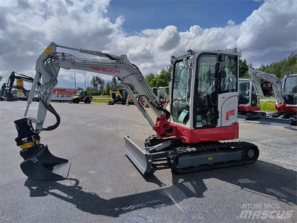 Takeuchi TB335R Mini rýpadlá < 7t