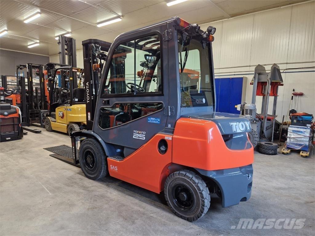Toyota 02-8FDF25 Dieselové vozíky