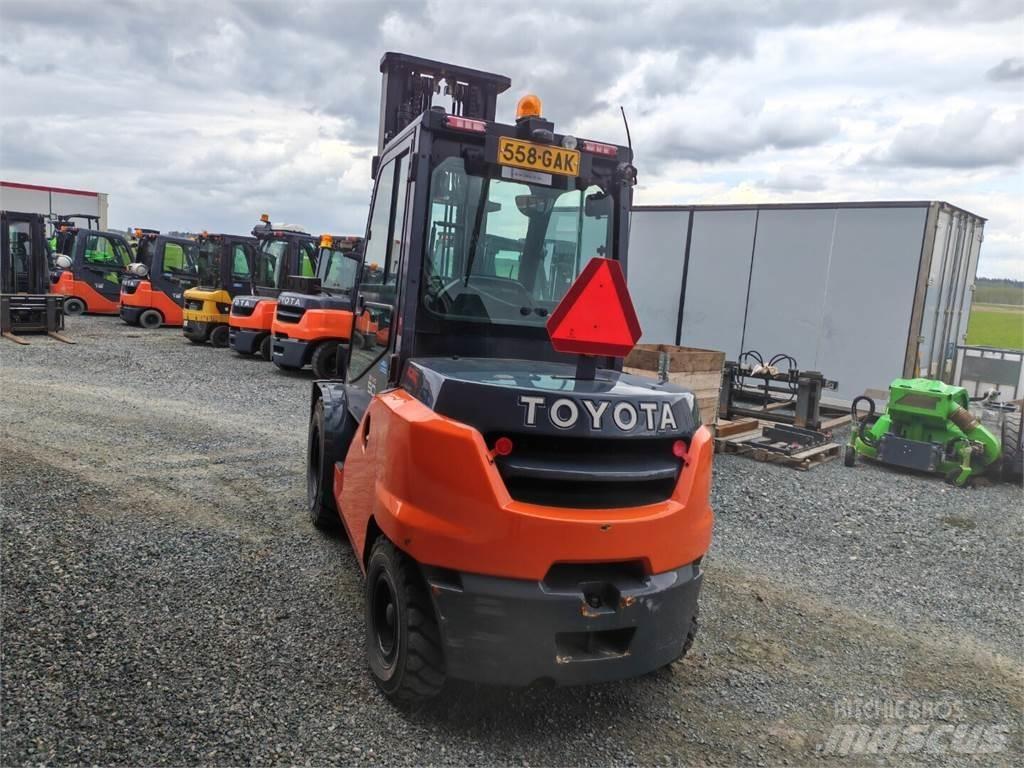 Toyota 40-8FD50N Dieselové vozíky