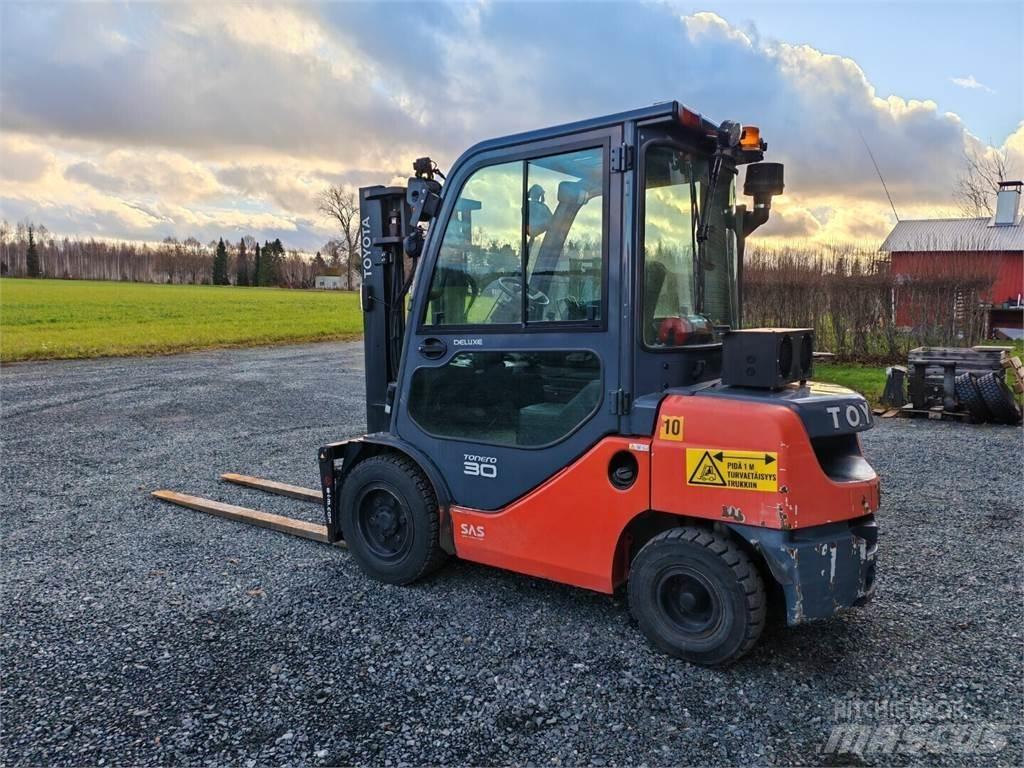Toyota 52-8FDF30 Dieselové vozíky
