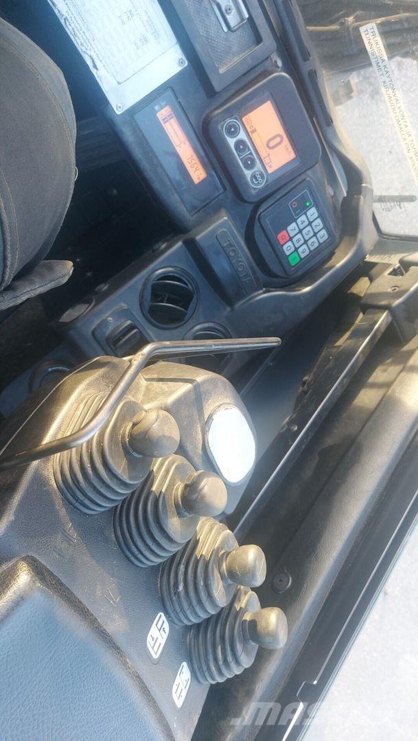 Toyota 8FDF25 Dieselové vozíky