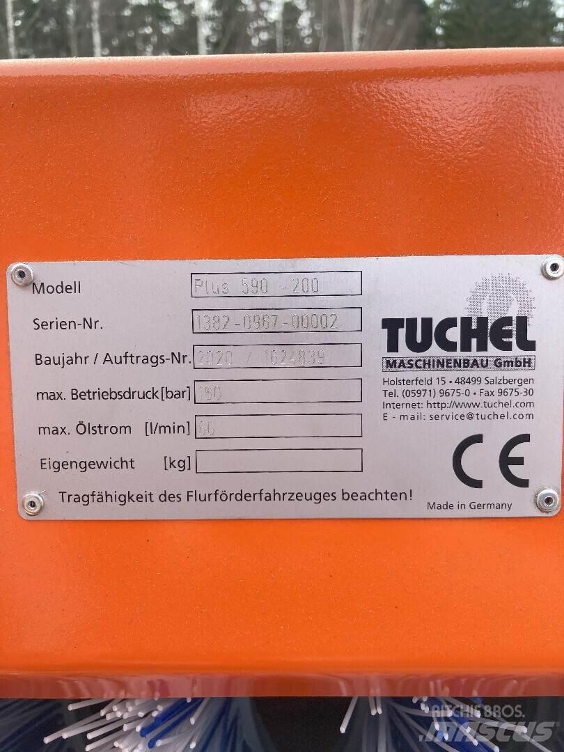 Tuchel Plus 590 Zametacie stroje