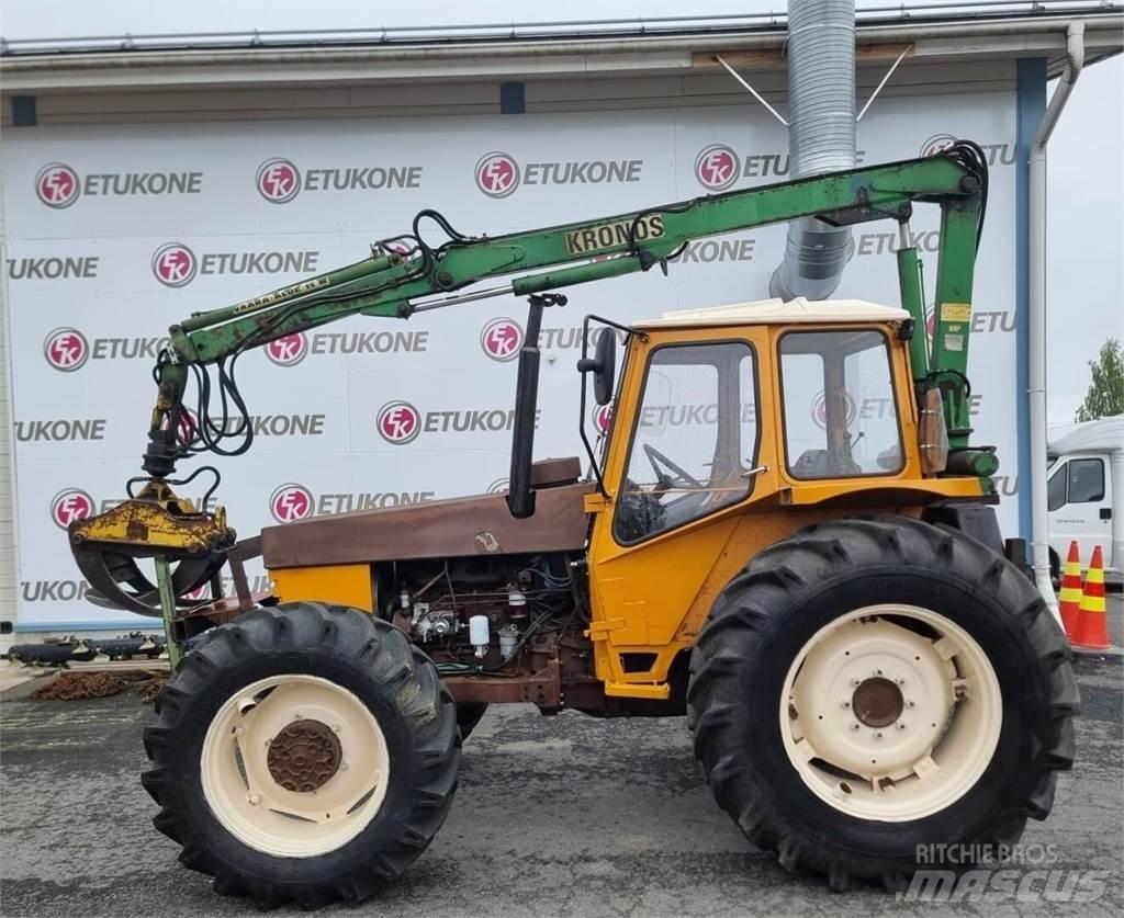 Valmet 802-4 Traktory