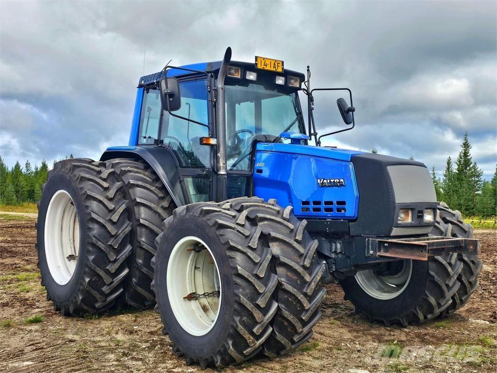 Valtra 6400 Traktory