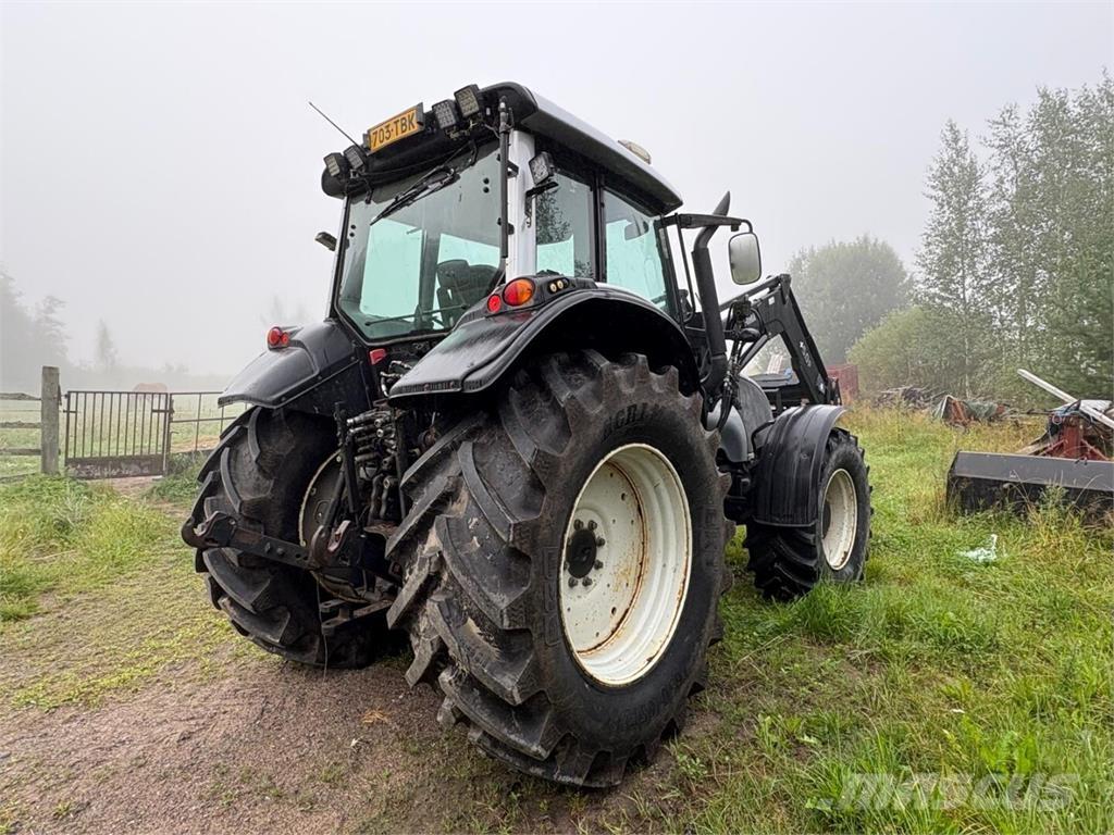 Valtra T 151 E Traktory
