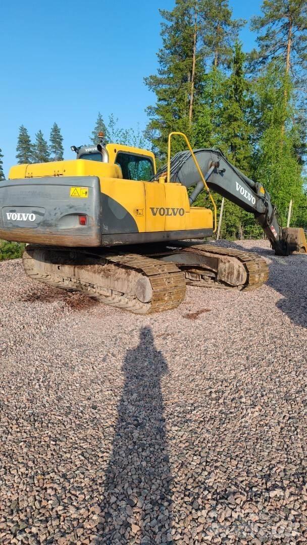 Volvo 210 B Pásové rýpadlá