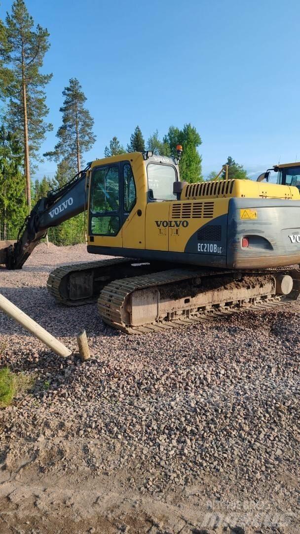 Volvo 210 B Pásové rýpadlá