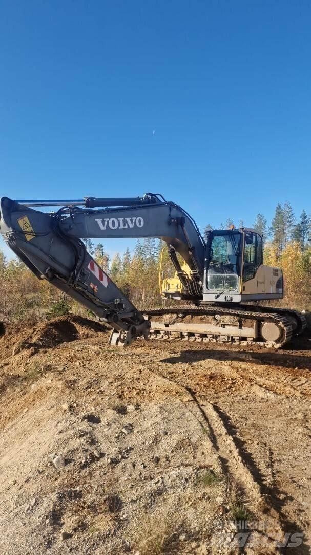 Volvo 210C Pásové rýpadlá