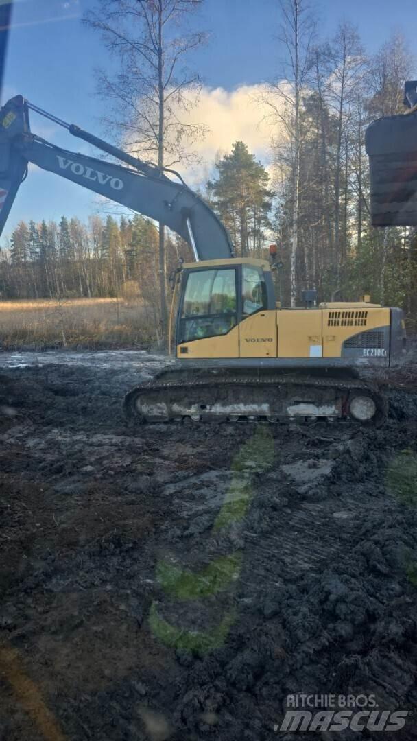 Volvo 210C Pásové rýpadlá