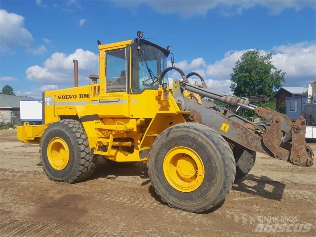 Volvo BM 120B Kolesové nakladače